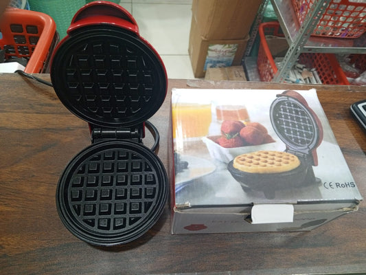 Mini Waffle Maker Breakfast Machine Non Stick Easy Clean (random Color )